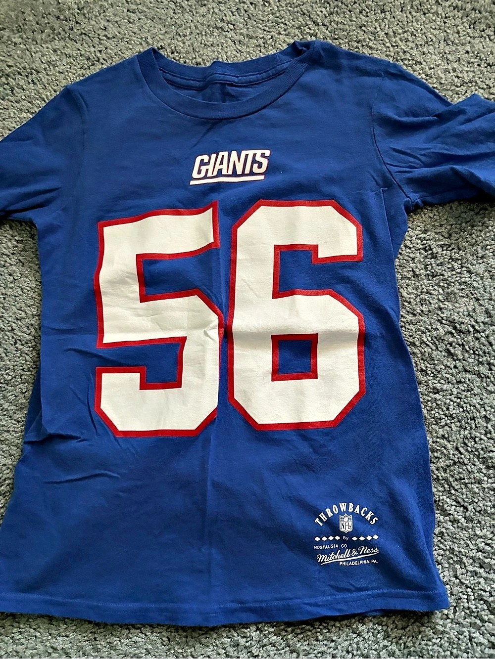 Mitchell & Ness New York Giants Lawrence Taylor Retired Player Nickname T-Shirt